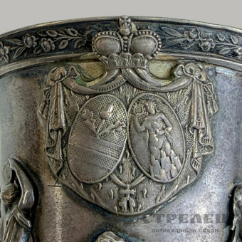 фото — стопка русская серебряная, в футляре, 19 век